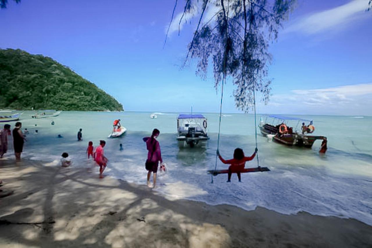 Hotel & Chalet Sportfishing Pnk Teluk Bahang Exterior foto