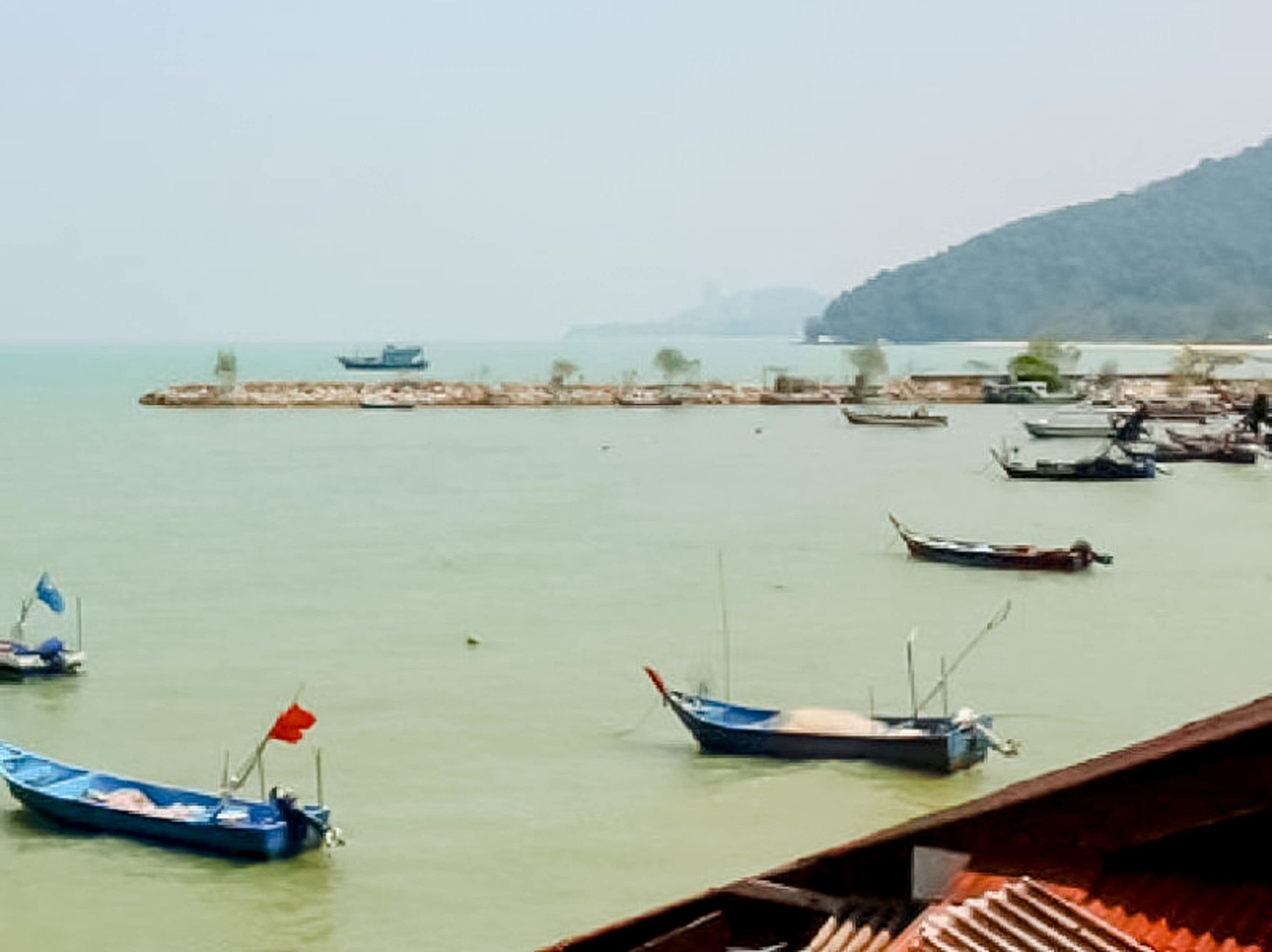 Hotel & Chalet Sportfishing Pnk Teluk Bahang Exterior foto